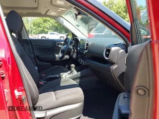 ✅ 2024 Hyundai Venue SEL • VIN: KMHRC8A3XRU291954 • Lot: 42561292. Listed on IAAI with 37,379 mi. Free auction sales archive from the USA and detailed vehicle history report at DreamBid. Image 5.