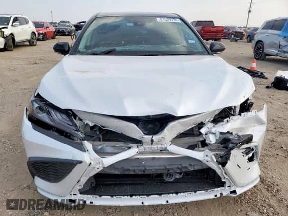 2021 Toyota Camry Hybrid XSE с VIN 4T1K31AK0MU026419, выставлен на аукционе Copart как лот 81029735 с пробегом 153 313 миль миль и Списание • Salvage title. История ставок и продаж доступна на DreamBid. Изображение 5.