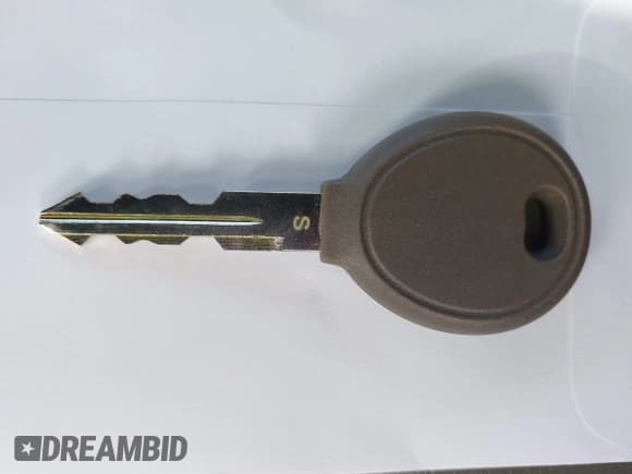 ✅ 2006 Jeep Commander • VIN: 1J8HH48N46C179520 • Лот: 41648362. Опубликован ранее на IAAI с пробегом 355 215 миль. Бесплатный доступ к архиву аукционных продаж из США и подробный отчёт об истории автомобиля на DreamBid. Изображение 11.