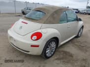 ✅ 2008 Volkswagen Beetle SE • VIN: 3VWRF31Y88M418713 • Lot: 42884556. Listed on IAAI with 128,689 mi. Free auction sales archive from the USA and detailed vehicle history report at DreamBid. Image 4.
