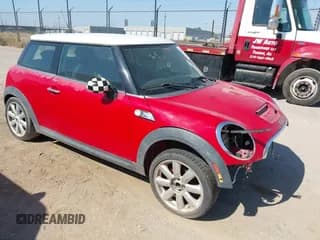 ✅ 2008 MINI Hardtop S • VIN: WMWMF73558TV33999 • Lot: 43053121. Wystawiony na IAAI z przebiegiem Nie podano. Bezpłatny archiwum sprzedaży aukcyjnych z USA i szczegółowy raport historii pojazdu na DreamBid. Zdjęcie 1.