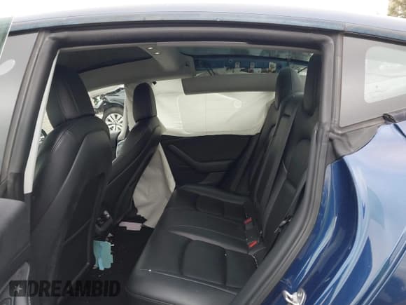 ✅ 2022 Tesla Model 3 • VIN: 5YJ3E1EA6NF189610 • Lot: 43601703. Listed on IAAI with 81,045 mi. Free auction sales archive from the USA and detailed vehicle history report at DreamBid. Image 8.