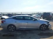 ✅ 2017 Nissan Maxima SR • VIN: 1N4AA6AP9HC448284 • Лот: 43015733. Опубликован ранее на IAAI с пробегом 192 666 миль. Бесплатный доступ к архиву аукционных продаж из США и подробный отчёт об истории автомобиля на DreamBid. Изображение 13.