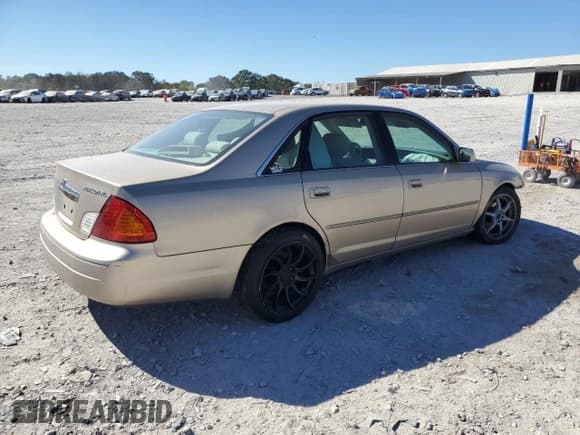 ✅ 2002 Toyota Avalon XL • VIN: 4T1BF28B12U245664 • Lot: 87088015. Listed on Copart with 181,021 mi. Free auction sales archive from the USA and detailed vehicle history report at DreamBid. Image 3.