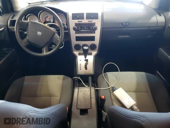 ✅ 2008 Dodge Caliber SXT • VIN: 1B3HB48B78D683430 • Лот: 87969645. Опубликован ранее на Copart с пробегом 176 280 миль. Бесплатный доступ к архиву аукционных продаж из США и подробный отчёт об истории автомобиля на DreamBid. Изображение 8.