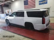 ✅ 2019 Chevrolet Suburban LT • VIN: 1GNSKHKC1KR212629 • Lot: 79246744. Wystawiony na Copart z przebiegiem 82 974 mil. Bezpłatny archiwum sprzedaży aukcyjnych z USA i szczegółowy raport historii pojazdu na DreamBid. Zdjęcie 2.