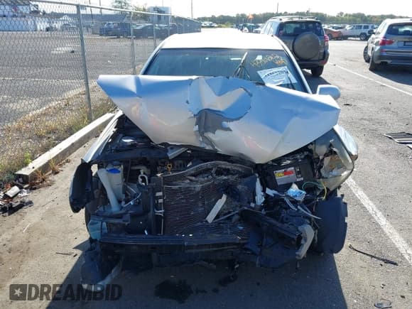 ✅ 2010 Hyundai Elantra SE • VIN: KMHDU4AD2AU868473 • Lot: 43361202. Listed on IAAI with 139,728 mi. Free auction sales archive from the USA and detailed vehicle history report at DreamBid. Image 12.