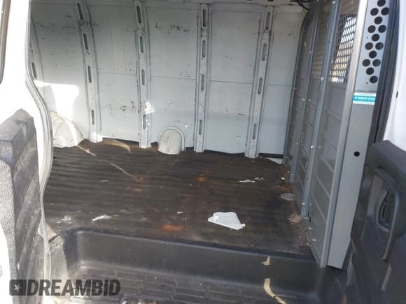 ✅ 2017 Chevrolet Express Cargo • VIN: 1GCWGBFF7H1222263 • Lot: 43569326. Listed on IAAI with 327,493 mi. Free auction sales archive from the USA and detailed vehicle history report at DreamBid. Image 8.