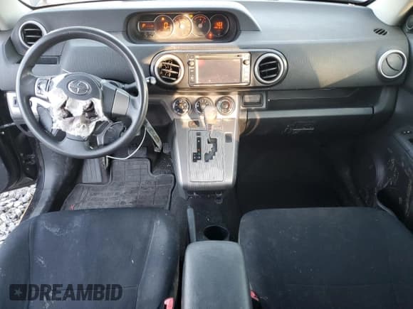 ✅ 2015 Scion xB • VIN: JTLZE4FE4FJ079800 • Lot: 87480855. Listed on Copart with 129,065 mi. Free auction sales archive from the USA and detailed vehicle history report at DreamBid. Image 8.