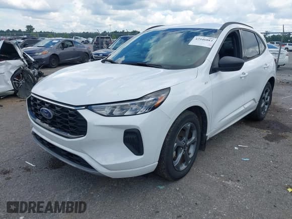 ✅ 2023 Ford Escape ST-Line • VIN: 1FMCU0MZ9PUB47619 • Лот: 42946883. Опубликован ранее на IAAI с пробегом 23 312 миль. Бесплатный доступ к архиву аукционных продаж из США и подробный отчёт об истории автомобиля на DreamBid. Изображение 2.
