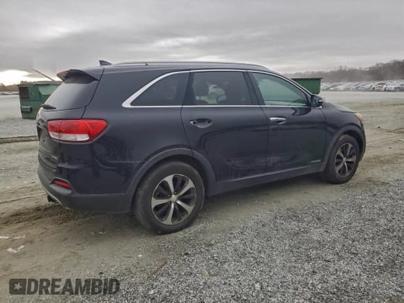 ✅ 2017 Kia Sorento EX • VIN: 5XYPHDA58HG323954 • Лот: 94382435. Опубликован ранее на Copart с пробегом 164 525 миль. Бесплатный доступ к архиву аукционных продаж из США и подробный отчёт об истории автомобиля на DreamBid. Изображение 3.