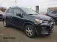 2020 Chevrolet Trax LT z VIN KL7CJPSB4LB004379, wystawiony jako Copart lot #90068645 z przebiegiem 109 867 mil mil oraz Czysty tytuł • Clean title. Historia ofert i sprzedaży dostępna na DreamBid. Obrazek 4.