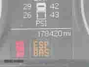 2010 Dodge 1500 Sport z VIN 1D7RV1CT8AS153841, wystawiony jako IAAI lot #42252892 z przebiegiem 178 420 mil mil oraz . Historia ofert i sprzedaży dostępna na DreamBid. Obrazek 15.