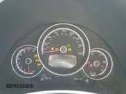 ✅ 2013 Volkswagen Beetle 2.0T R-Line • VIN: 3VW7S7AT8DM818795 • Lot: 47092075. Wystawiony na Copart z przebiegiem Nie podano. Bezpłatny archiwum sprzedaży aukcyjnych z USA i szczegółowy raport historii pojazdu na DreamBid. Zdjęcie 9.