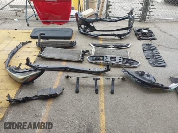 ✅ 2017 Chevrolet Cruze LT • VIN: 3G1BE6SMXHS606559 • Lot: 43421085. Listed on IAAI with 161,150 mi. Free auction sales archive from the USA and detailed vehicle history report at DreamBid. Image 12.