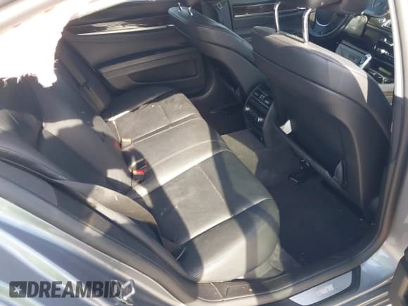 ✅ 2012 BMW 7 Series 740i • VIN: WBAKA4C52CDS99456 • Lot: 42104455. Listed on IAAI with 135,817 mi. Free auction sales archive from the USA and detailed vehicle history report at DreamBid. Image 8.