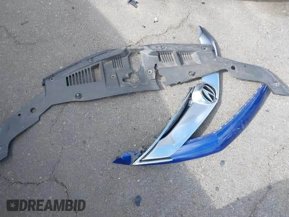 ✅ 2016 Acura ILX Premium • VIN: 19UDE2F72GA005211 • Lot: 41498775. Listed on IAAI with 102,367 mi. Free auction sales archive from the USA and detailed vehicle history report at DreamBid. Image 12.