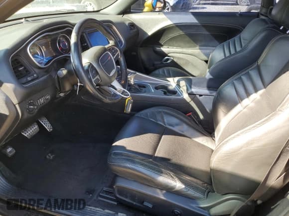 ✅ 2015 Dodge Challenger R/T Plus • VIN: 2C3CDZBT1FH906048 • Lot: 90333255. Wystawiony na Copart z przebiegiem 131 108 mil. Bezpłatny archiwum sprzedaży aukcyjnych z USA i szczegółowy raport historii pojazdu na DreamBid. Zdjęcie 7.