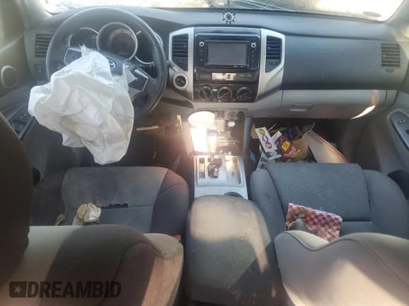 ✅ 2014 Toyota Tacoma • VIN: 5TFLU4EN8EX097587 • Lot: 70897275. Listed on Copart with Not provided. Free auction sales archive from the USA and detailed vehicle history report at DreamBid. Image 8.