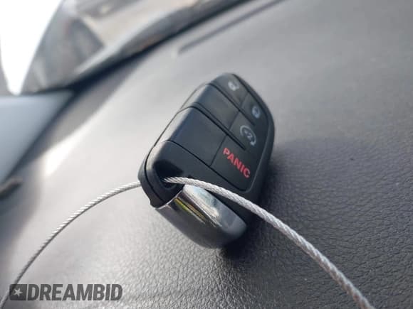 ✅ 2016 Jeep Renegade Latitude • VIN: ZACCJBBT2GPD37805 • Lot: 43523600. Listed on IAAI with 153,681 mi. Free auction sales archive from the USA and detailed vehicle history report at DreamBid. Image 11.