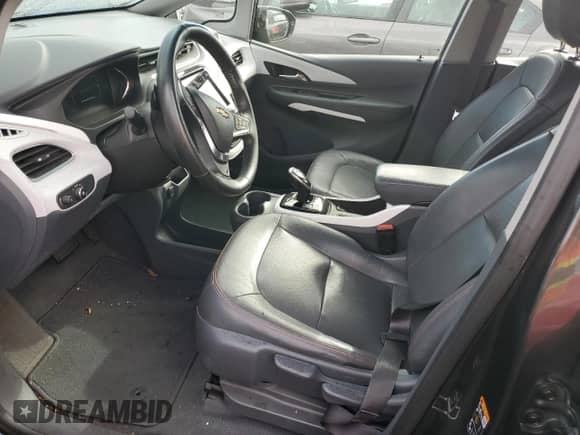 2017 Chevrolet Bolt EV Premier z VIN 1G1FX6S05H4143058, wystawiony jako Copart lot #77583773 z przebiegiem Nie podano mil oraz . Historia ofert i sprzedaży dostępna na DreamBid. Obrazek 7.