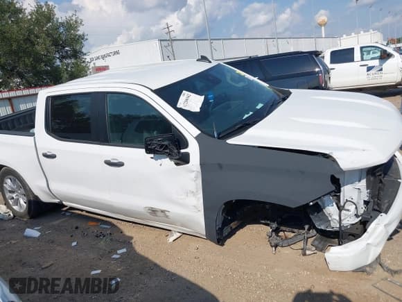 ✅ 2023 Chevrolet Silverado 1500 Custom • VIN: 3GCPABEK7PG280894 • Lot: 43206042. Wystawiony na IAAI z przebiegiem 27 359 mil. Bezpłatny archiwum sprzedaży aukcyjnych z USA i szczegółowy raport historii pojazdu na DreamBid. Zdjęcie 13.