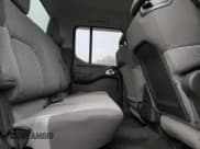 ✅ 2012 Suzuki Equator • VIN: 5Z61D0FV1CC449736 • Лот: 82987564. Опубликован ранее на Copart с пробегом 106 619 миль. Бесплатный доступ к архиву аукционных продаж из США и подробный отчёт об истории автомобиля на DreamBid. Изображение 11.