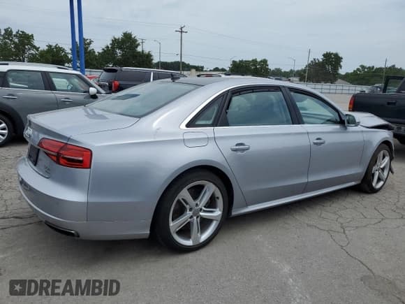 ✅ 2018 Audi A8 • VIN: WAU44AFD8JN000691 • Lot: 66694105. Wystawiony na Copart z przebiegiem Nie podano. Bezpłatny archiwum sprzedaży aukcyjnych z USA i szczegółowy raport historii pojazdu na DreamBid. Zdjęcie 3.