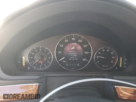 ✅ 2004 Mercedes-Benz E 320 • VIN: WDBUF65J04A423597 • Lot: 91347705. Wystawiony na Copart z przebiegiem 181 920 mil. Bezpłatny archiwum sprzedaży aukcyjnych z USA i szczegółowy raport historii pojazdu na DreamBid. Zdjęcie 9.