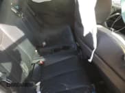 ✅ 2016 Hyundai Veloster Turbo Rally Edition • VIN: KMHTC6AE1GU283461 • Lot: 42947155. Wystawiony na Copart z przebiegiem 81 484 mil. Bezpłatny archiwum sprzedaży aukcyjnych z USA i szczegółowy raport historii pojazdu na DreamBid. Zdjęcie 10.