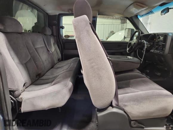 ✅ 2006 GMC Sierra 2500HD Work Truck • VIN: 1GTHK29U36E202986 • Лот: 91885775. Опубликован ранее на Copart с пробегом 208 518 миль. Бесплатный доступ к архиву аукционных продаж из США и подробный отчёт об истории автомобиля на DreamBid. Изображение 10.