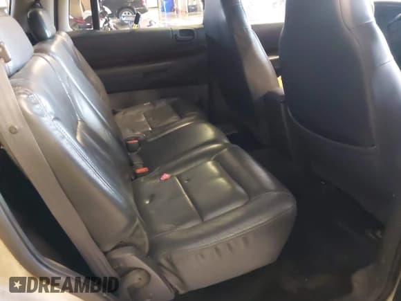 ✅ 2001 Dodge Durango • VIN: 1B4HR28N51F537348 • Lot: 42841234. Wystawiony na IAAI z przebiegiem 211 217 mil. Bezpłatny archiwum sprzedaży aukcyjnych z USA i szczegółowy raport historii pojazdu na DreamBid. Zdjęcie 8.