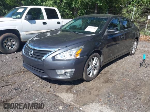 ✅ 2013 Nissan Altima SV • VIN: 1N4AL3AP2DC123043 • Lot: 43073767. Wystawiony na IAAI z przebiegiem 131 903 mil. Bezpłatny archiwum sprzedaży aukcyjnych z USA i szczegółowy raport historii pojazdu na DreamBid. Zdjęcie 2.