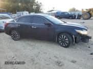 ✅ 2018 Nissan Altima S • VIN: 1N4AL3AP5JC109455 • Lot: 82634105. Wystawiony na Copart z przebiegiem 147 526 mil. Bezpłatny archiwum sprzedaży aukcyjnych z USA i szczegółowy raport historii pojazdu na DreamBid. Zdjęcie 4.