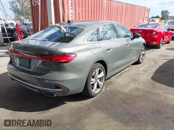 ✅ 2025 Audi A5 • VIN: WAU1BCFU0SN031181 • Lot: 43268113. Listed on IAAI with Not provided. Free auction sales archive from the USA and detailed vehicle history report at DreamBid. Image 4.