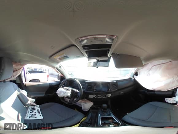 ✅ 2021 Toyota Tacoma SR • VIN: 5TFAX5GN2MX189827 • Lot: 43033956. Wystawiony na IAAI z przebiegiem 66 116 mil. Bezpłatny archiwum sprzedaży aukcyjnych z USA i szczegółowy raport historii pojazdu na DreamBid. Zdjęcie 19.