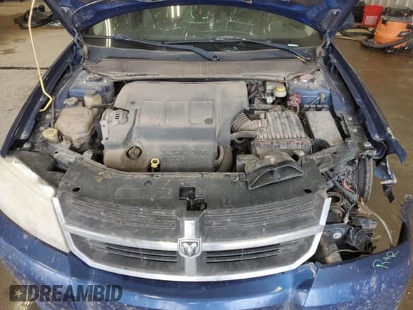 ✅ 2010 Dodge Avenger R/T • VIN: 1B3CC5FV2AN163744 • Лот: 75727934. Опубликован ранее на Copart с пробегом 190 812 миль. Бесплатный доступ к архиву аукционных продаж из США и подробный отчёт об истории автомобиля на DreamBid. Изображение 12.