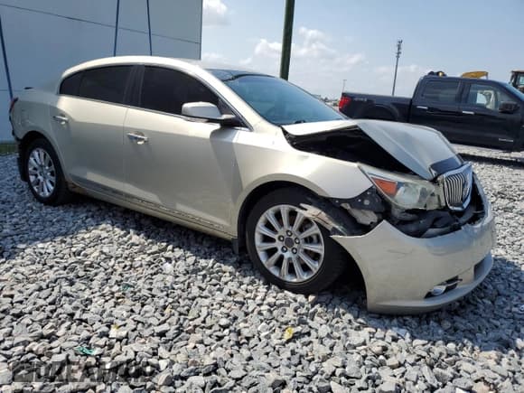 ✅ 2013 Buick LaCrosse • VIN: 1G4G55E31DF233125 • Lot: 55670155. Wystawiony na Copart z przebiegiem 127 204 mil. Bezpłatny archiwum sprzedaży aukcyjnych z USA i szczegółowy raport historii pojazdu na DreamBid. Zdjęcie 4.