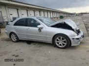 ✅ 2007 Mercedes-Benz C 280 Luxury • VIN: WDBRF92H37F931921 • Lot: 52728455. Wystawiony na Copart z przebiegiem 159 722 mil. Bezpłatny archiwum sprzedaży aukcyjnych z USA i szczegółowy raport historii pojazdu na DreamBid. Zdjęcie 4.