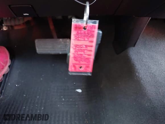 ✅ 2019 Chevrolet Silverado 1500 LT • VIN: 2GCVKPECXK1120214 • Lot: 42803468. Wystawiony na IAAI z przebiegiem 61 053 mil. Bezpłatny archiwum sprzedaży aukcyjnych z USA i szczegółowy raport historii pojazdu na DreamBid. Zdjęcie 11.