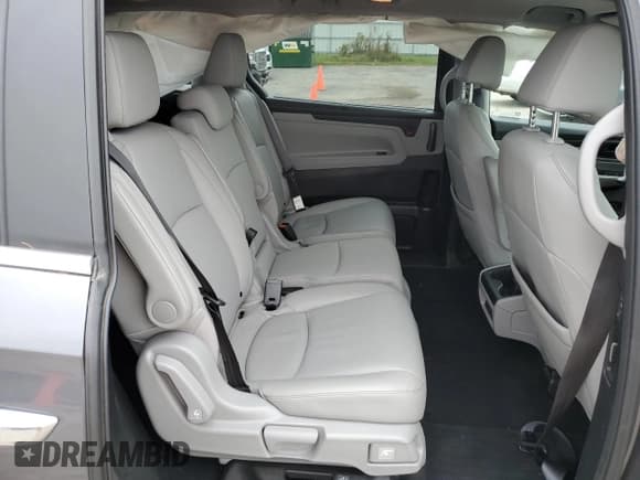 ✅ 2023 Honda Odyssey EX-L • VIN: 5FNRL6H62PB009871 • Lot: 82616135. Listed on Copart with 47,189 mi. Free auction sales archive from the USA and detailed vehicle history report at DreamBid. Image 11.