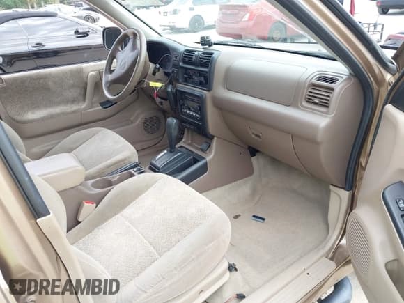 ✅ 2000 Isuzu Rodeo S • VIN: 4S2CK58W3Y4316966 • Lot: 42003598. Listed on IAAI with 106,187 mi. Free auction sales archive from the USA and detailed vehicle history report at DreamBid. Image 5.