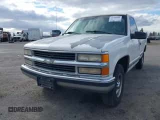 1999 Chevrolet Silverado 2500 z VIN 1GCGC24R4XF007387, wystawiony jako IAAI lot #41788884 z przebiegiem 273 284 mil mil oraz . Historia ofert i sprzedaży dostępna na DreamBid. Obrazek 2.