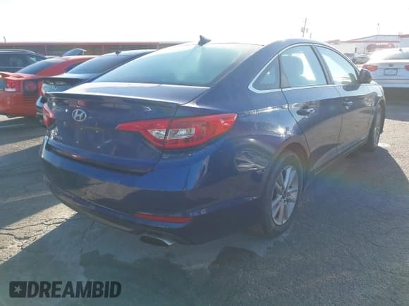 ✅ 2016 Hyundai Sonata SE • VIN: 5NPE24AF8GH316284 • Лот: 43678053. Опубликован ранее на IAAI с пробегом Не указан. Бесплатный доступ к архиву аукционных продаж из США и подробный отчёт об истории автомобиля на DreamBid. Изображение 4.