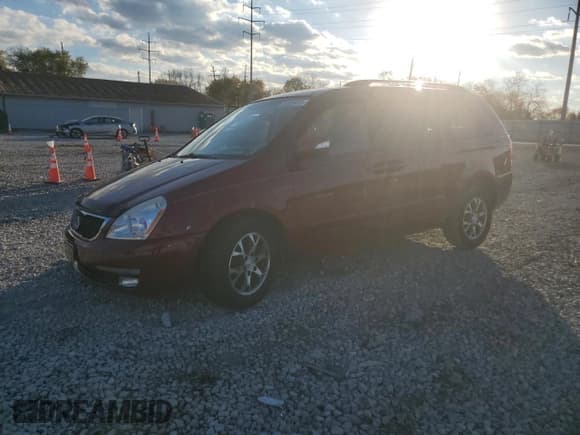 ✅ 2014 Kia Sedona LX • VIN: KNDMG4C75E6547007 • Lot: 91526425. Listed on Copart with 158,677 mi. Free auction sales archive from the USA and detailed vehicle history report at DreamBid. Image 1.