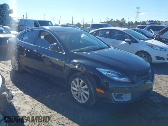✅ 2011 Mazda 6 i Touring • VIN: 1YVHZ8CH8B5M19917 • Lot: 41321308. Listed on IAAI with 180,189 mi. Free auction sales archive from the USA and detailed vehicle history report at DreamBid. Image 1.