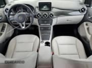 ✅ 2015 Mercedes-Benz B Electric Drive • VIN: WDDVP9AB5FJ004298 • Lot: 53533285. Wystawiony na Copart z przebiegiem 55 927 mil. Bezpłatny archiwum sprzedaży aukcyjnych z USA i szczegółowy raport historii pojazdu na DreamBid. Zdjęcie 8.