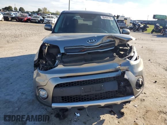 ✅ 2018 Kia Soul + • VIN: KNDJP3A50J7539304 • Лот: 86464795. Опубликован ранее на Copart с пробегом 128 581 миль. Бесплатный доступ к архиву аукционных продаж из США и подробный отчёт об истории автомобиля на DreamBid. Изображение 5.