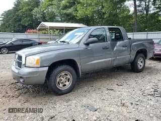 ✅ 2006 Dodge Dakota SLT • VIN: 1D7HE48K06S522552 • Lot: 67614475. Wystawiony na Copart z przebiegiem 208 801 mil. Bezpłatny archiwum sprzedaży aukcyjnych z USA i szczegółowy raport historii pojazdu na DreamBid. Zdjęcie 1.