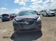 ✅ 2018 Buick Envision Essence • VIN: LRBFX2SA1JD081087 • Lot: 56560375. Wystawiony na Copart z przebiegiem 102 322 mil. Bezpłatny archiwum sprzedaży aukcyjnych z USA i szczegółowy raport historii pojazdu na DreamBid. Zdjęcie 5.
